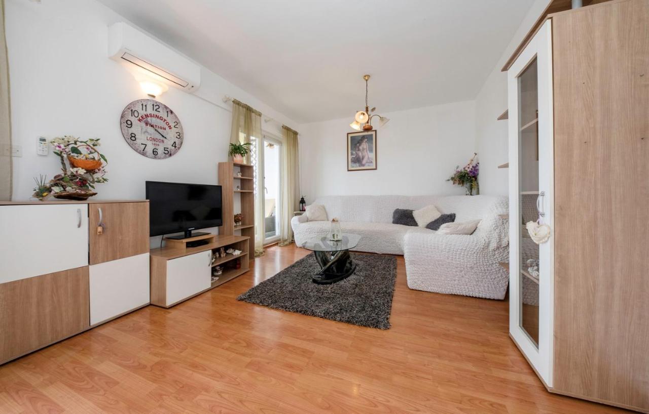 Apartment Dominik 2874 Palit Eksteriør bilde