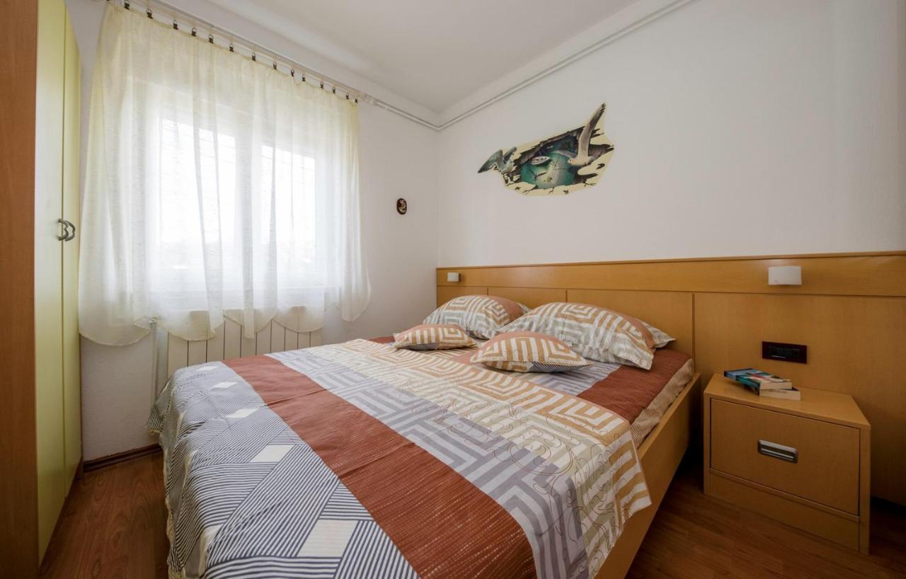 Apartment Dominik 2874 Palit Eksteriør bilde